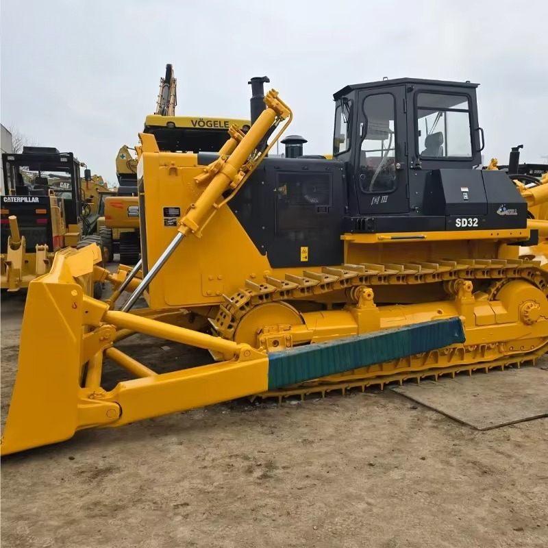 Bulldozer cingolato SEM818F 18 - Heavy Equipment Working recensione e prezzo